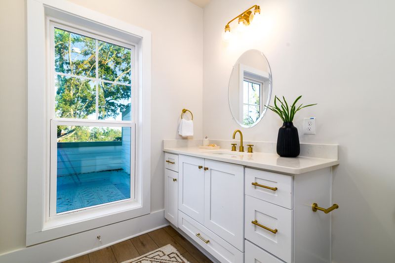 1150 Valdosta #404, North Charleston, SC 29405