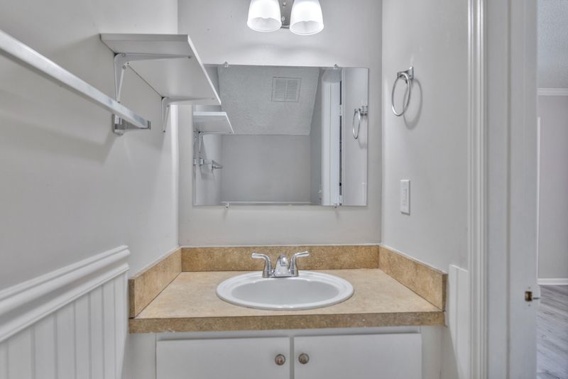 2447 Woodstock Ave, North Charleston, SC 29406