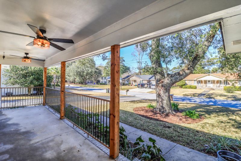 1227 Oakcrest Dr, Charleston, SC 29412