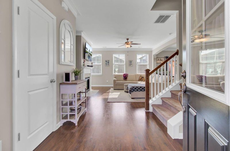 516 Man O War Ln, Moncks Corner, SC 29461