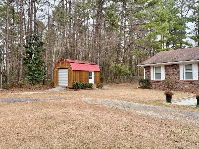 125 Atkinson Ln, Bonneau, SC 29431