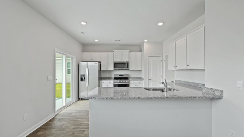 529 Lake Ridge Blvd, Summerville, SC 29486