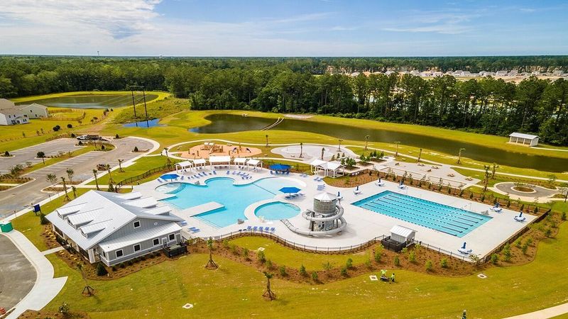 535 Lake Ridge Blvd, Summerville, SC 29486