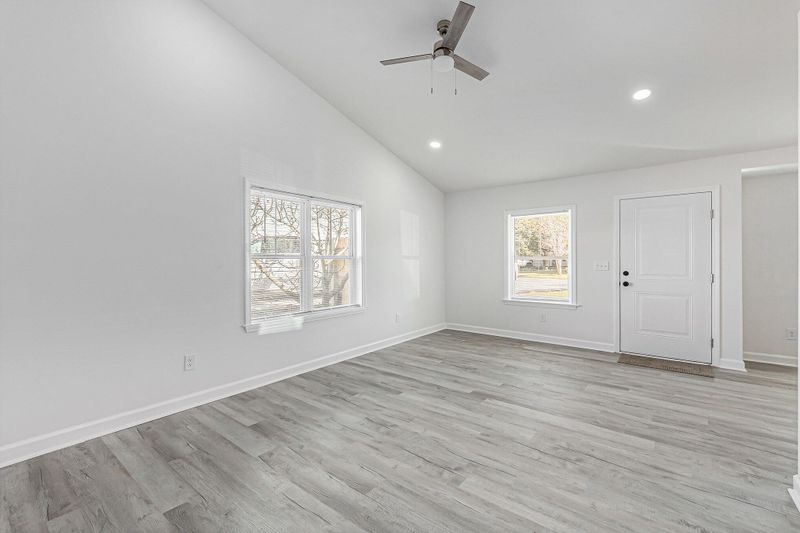 107 Tabby Creek Cir, Summerville, SC 29486