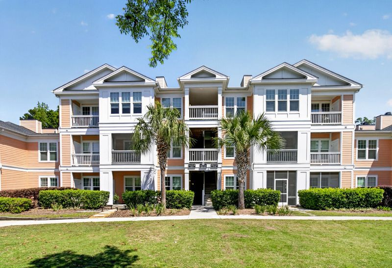 2212 Chatelain Way, Mount Pleasant, SC 29464
