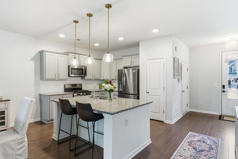 2567 Kingsfield St, Mount Pleasant, SC 29466