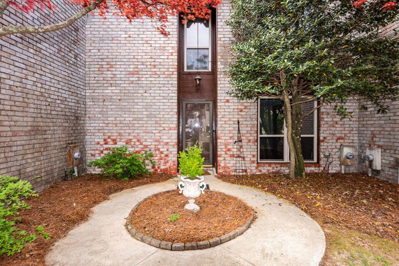 3 Brighton Cir, Charleston, SC 29414