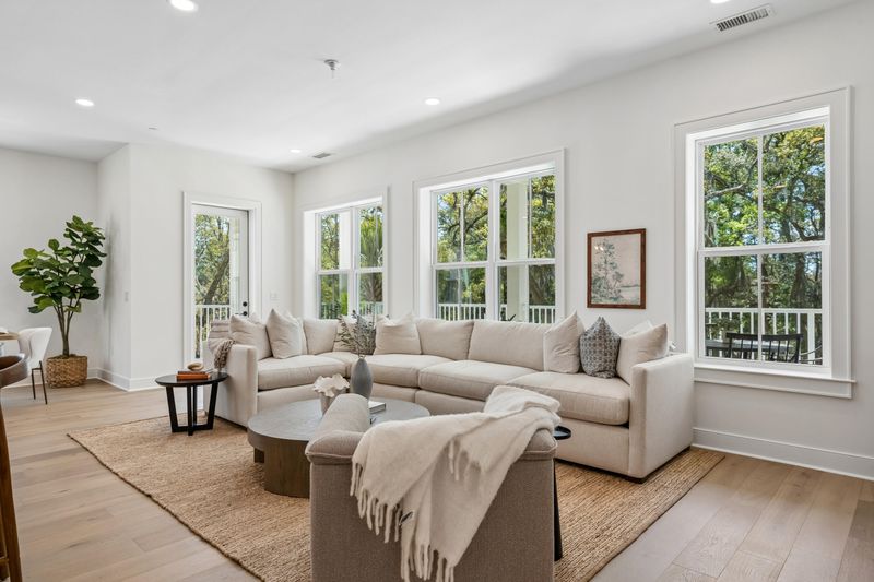 325 Longshore St #1144, Daniel Island, SC 29492