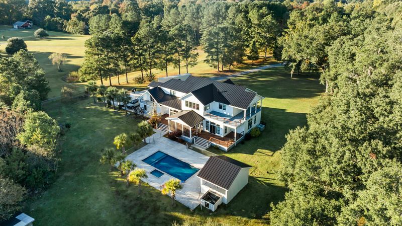 369 Edisto Dr, Moncks Corner, SC 29461