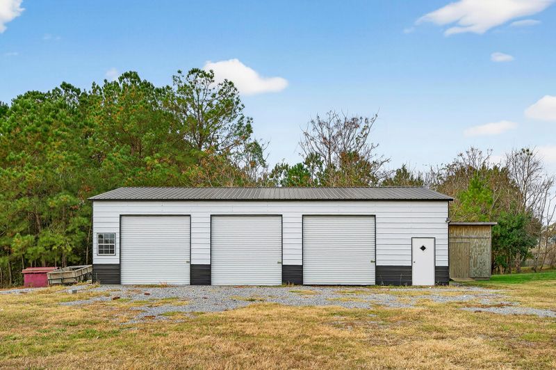 369 Edisto Dr, Moncks Corner, SC 29461