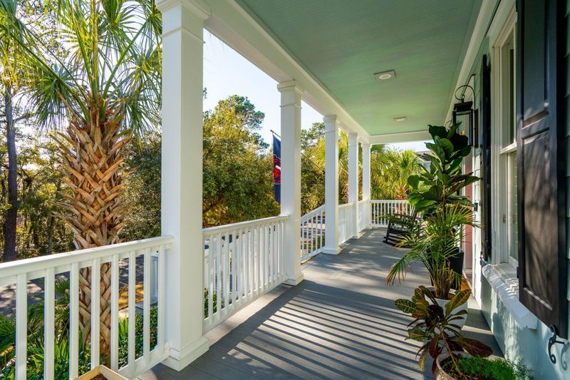 1140 Oak Overhang St, Daniel Island, SC 29492
