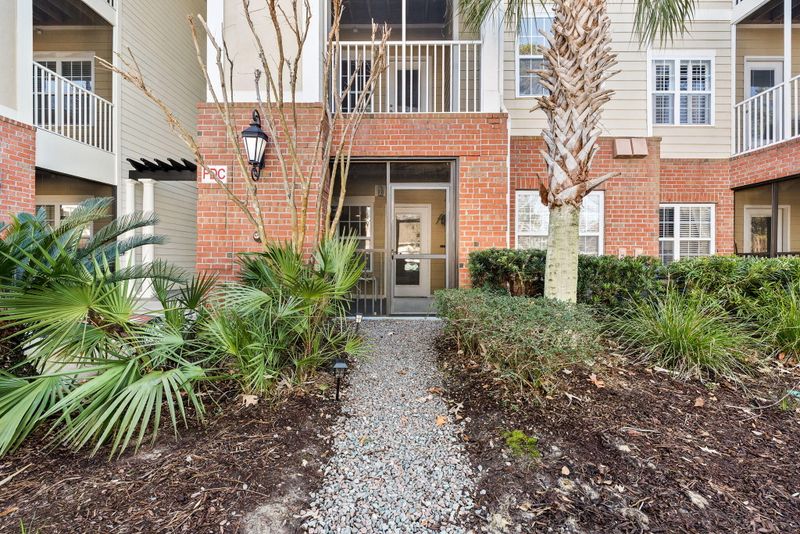 1101 Basildon Rd, Mount Pleasant, SC 29466