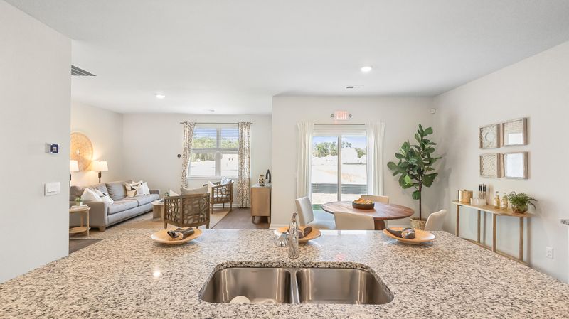 9035 Salamander Rd, North Charleston, SC 29406