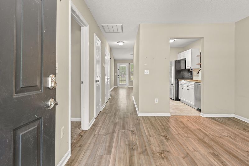 8008 Vermont Rd, North Charleston, SC 29418