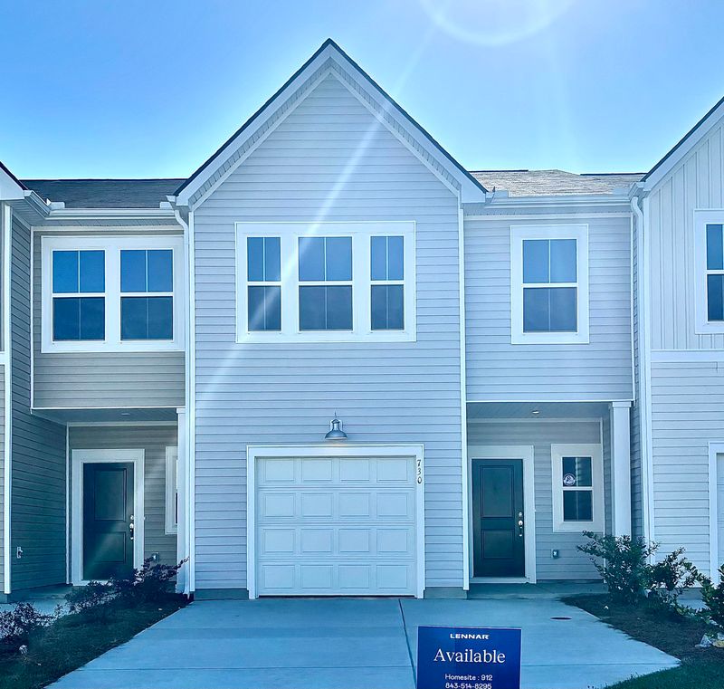 730 Ridgley Dr, Summerville, SC 29486