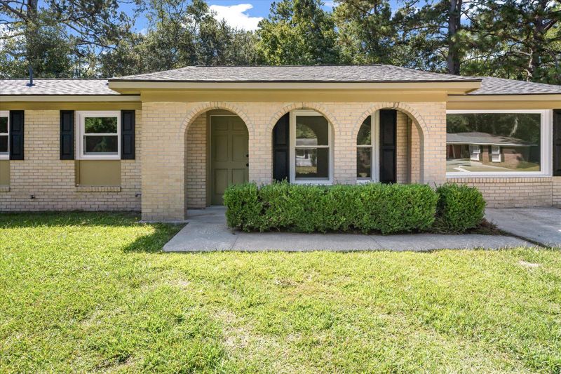 4449 Garwood Dr, Ladson, SC 29456
