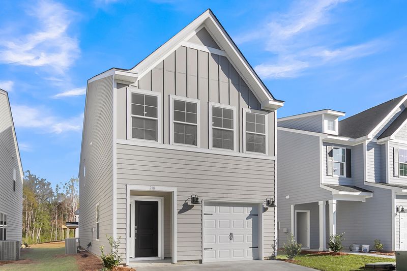 218 Central Creek Dr, Goose Creek, SC 29445