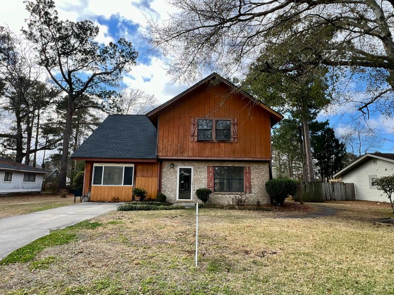 303 Pembrook St, Ladson, SC 29456