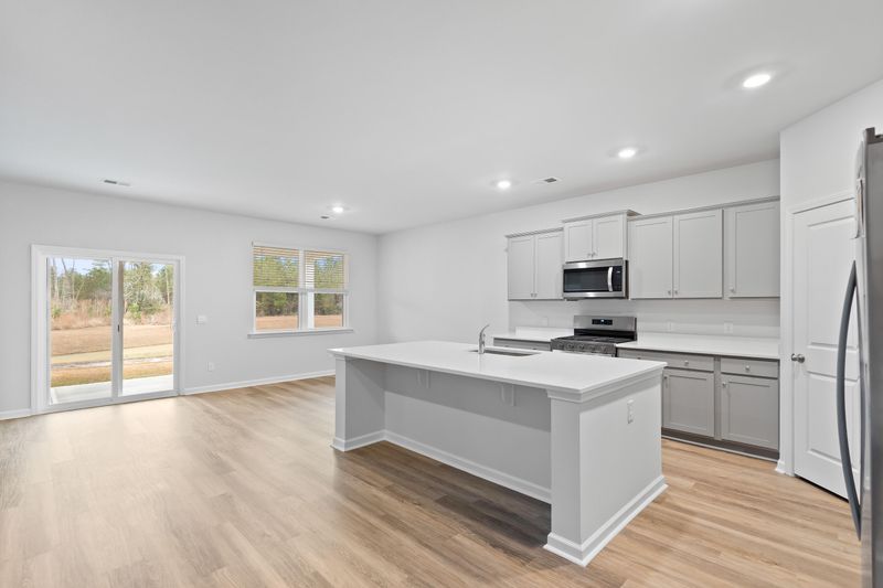 181 Grouper Ln, Summerville, SC 29483