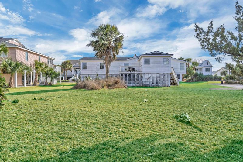 2308 Palmetto Blvd, Edisto Island, SC 29438