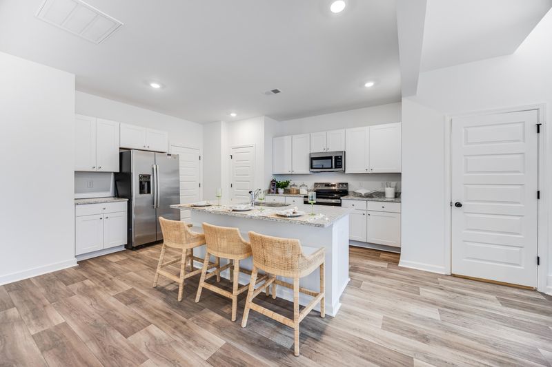 131 Blowing Leaf Ln, Summerville, SC 29483