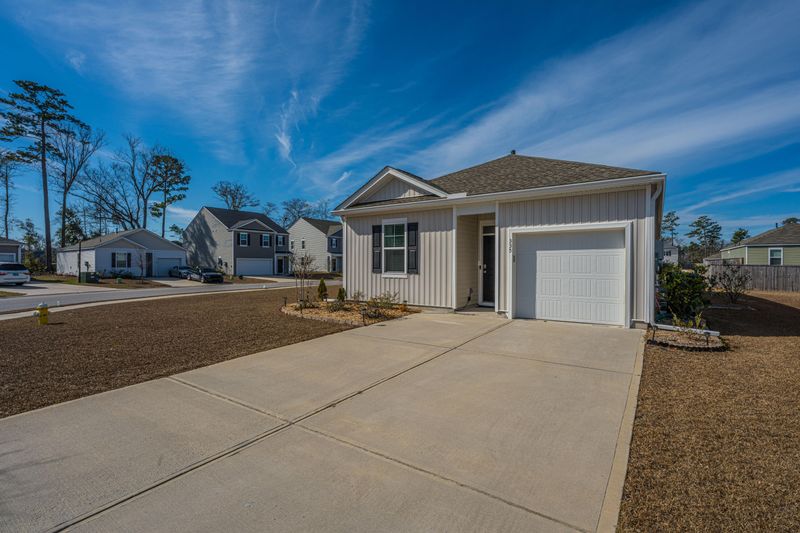 335 Feldspar Ln, Ladson, SC 29456