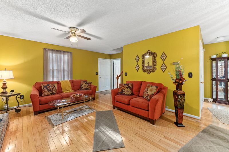 855 Springwood Cir, Mount Pleasant, SC 29464