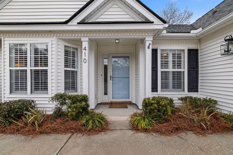 410 Manorwood Ln, Charleston, SC 29414