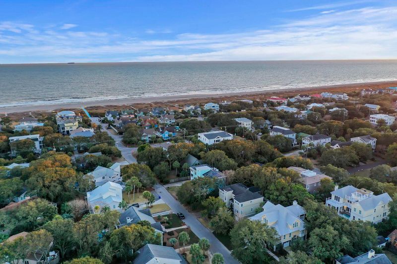 15 42nd Ave, Isle Of Palms, SC 29451
