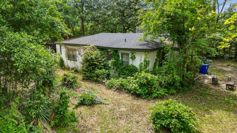1071 Jenkins Rd, Charleston, SC 29407