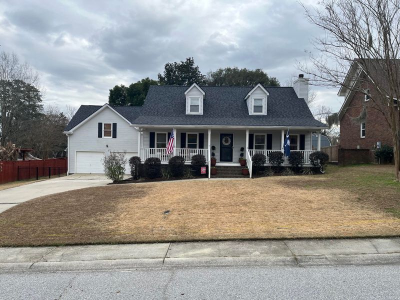 6 Leone Ln, Hanahan, SC 29410