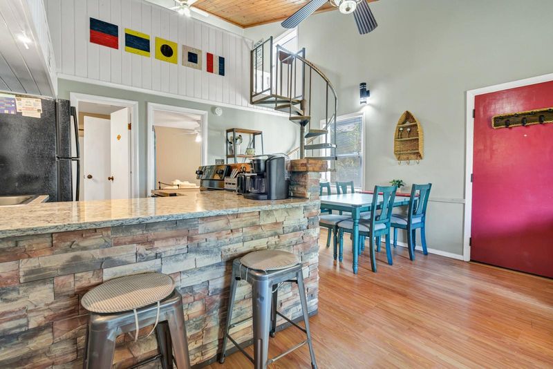 251 Driftwood Ln, Edisto Island, SC 29438