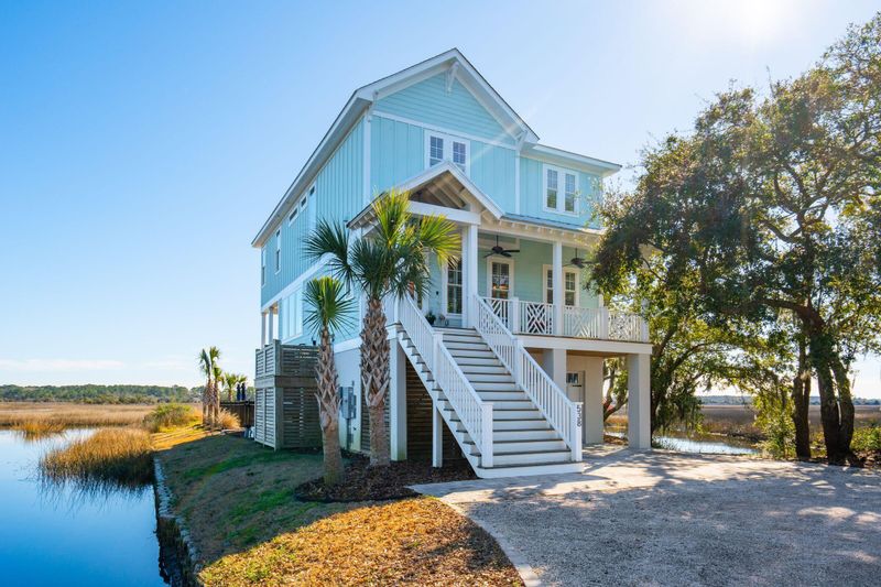 538 Towles Crossing Dr, Johns Island, SC 29455
