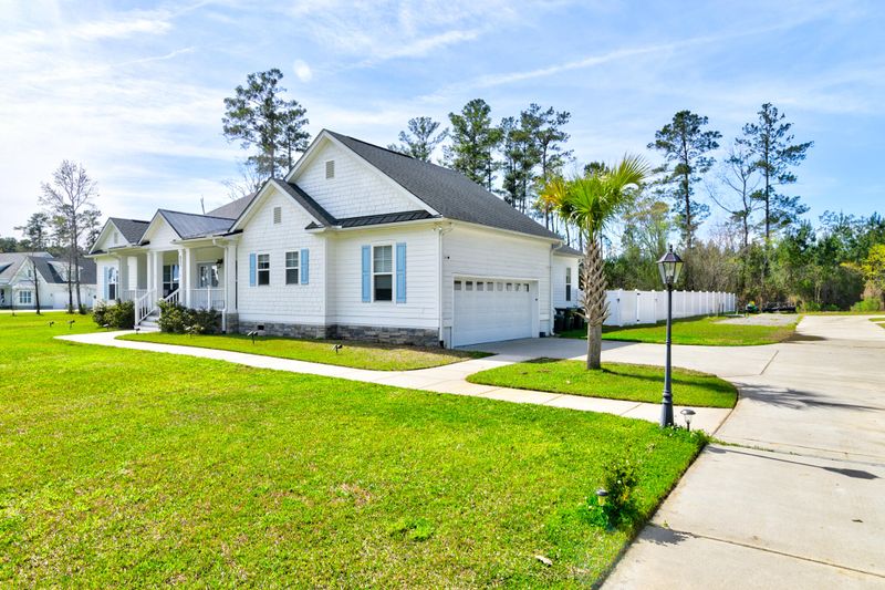 251 Stone Gate Ln, Summerville, SC 29486