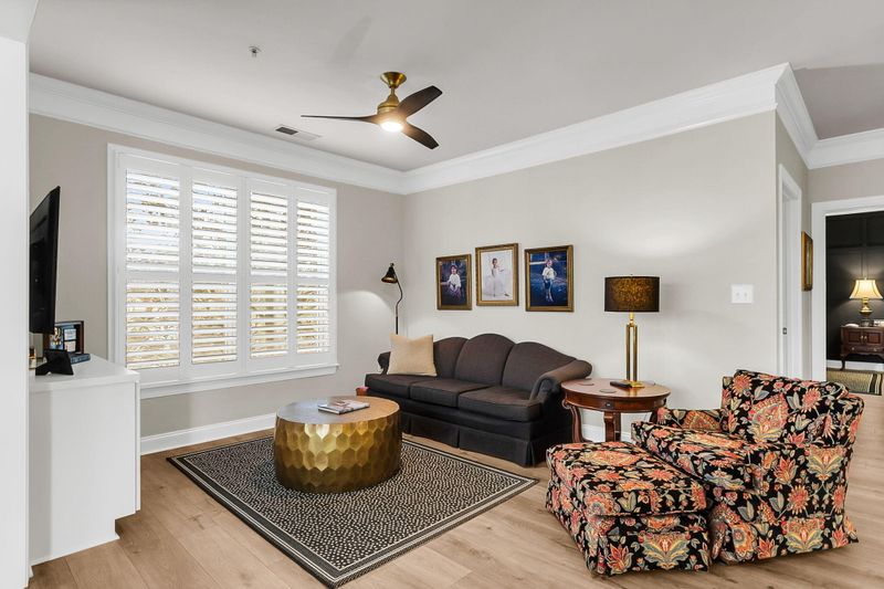 2244 Ashley Crossing Dr #115, Charleston, SC 29414