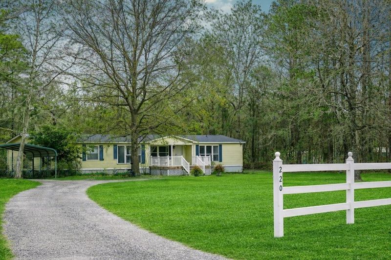220 Albacore Rd, Bonneau, SC 29431