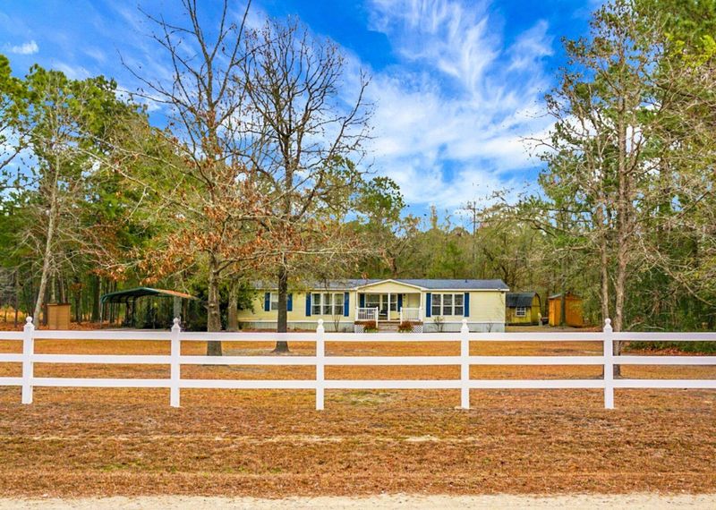 220 Albacore Rd, Bonneau, SC 29431