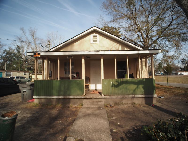 1902 Clifton St, North Charleston, SC 29406