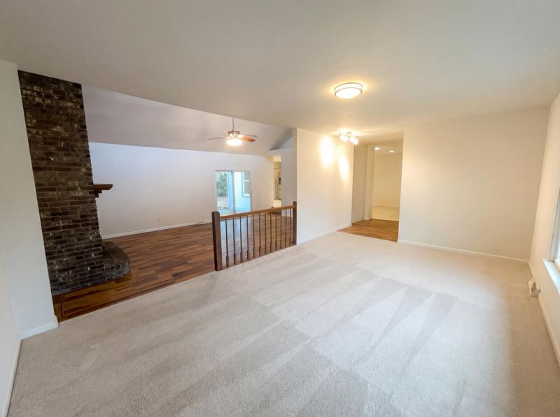 112 Palmetto Bluff Dr, North Charleston, SC 29418