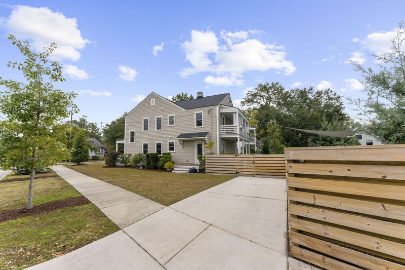 119 Peachtree St, Charleston, SC 29403