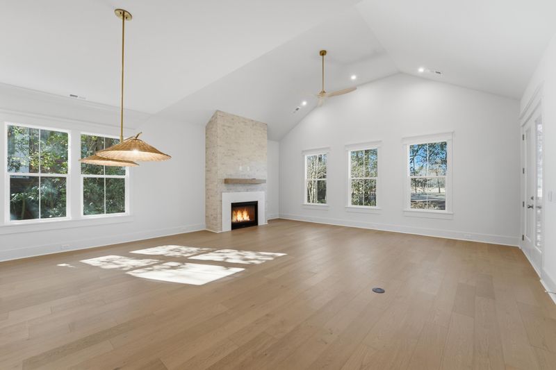5213 Holly Forest, Hollywood, SC 29449