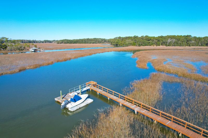 44 Edisto Ferry Rd, Edisto Island, SC 29438