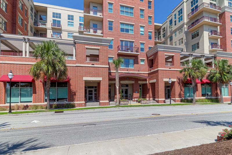 150 Bee St #516, Charleston, SC 29401