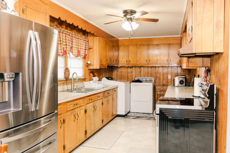 181 Dusty Rd, Saint George, SC 29477