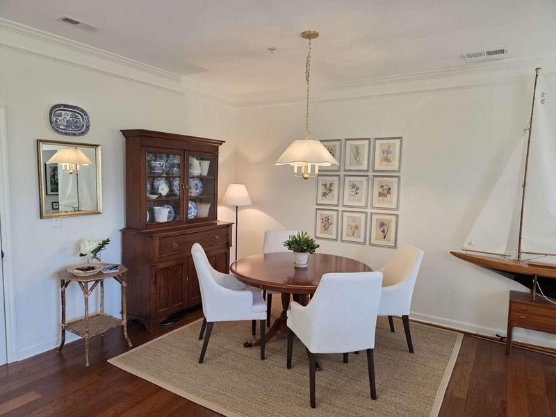 1585 Cambridge Lakes Dr #207e, Mount Pleasant, SC 29464