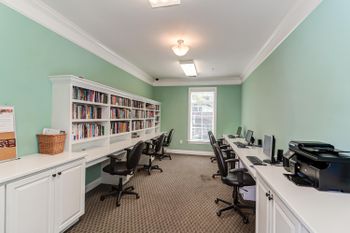 2244 Ashley Crossing Dr #615, Charleston, SC 29414