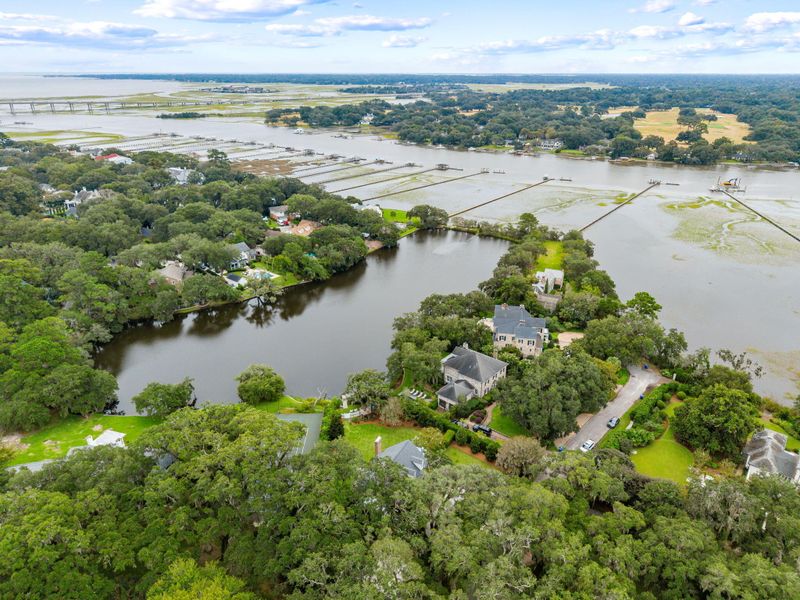 8 New Town Ln, Charleston, SC 29407