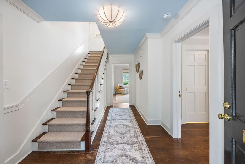 8 New Town Ln, Charleston, SC 29407
