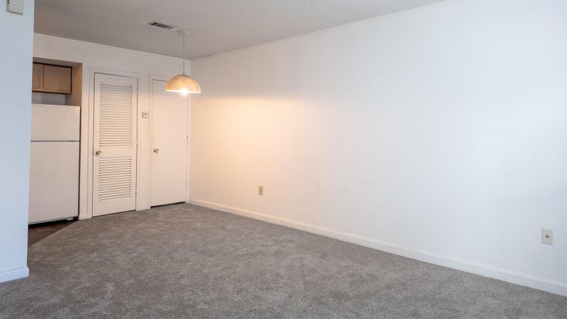 2494 Etiwan Ave #9d, Charleston, SC 29414