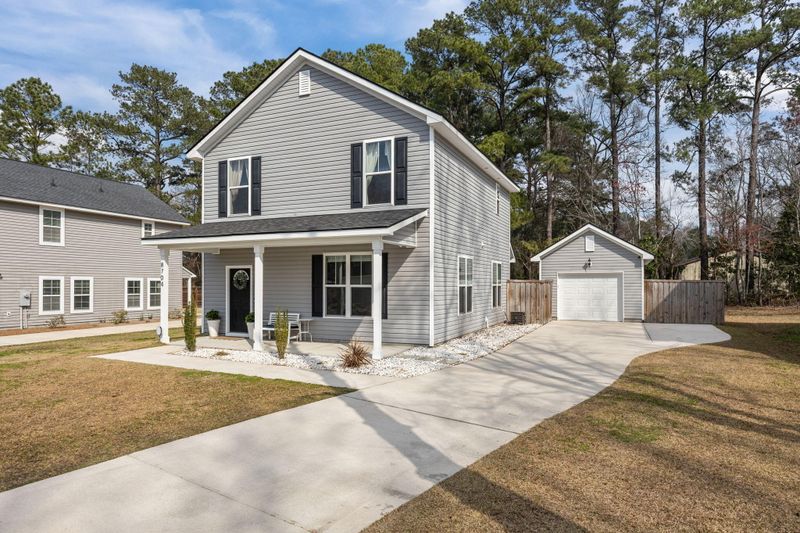 8704 Jenny Lind St, North Charleston, SC 29406